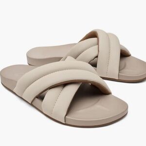 OLUKAI Hila Water Resistant Slide Sandals ~ 8